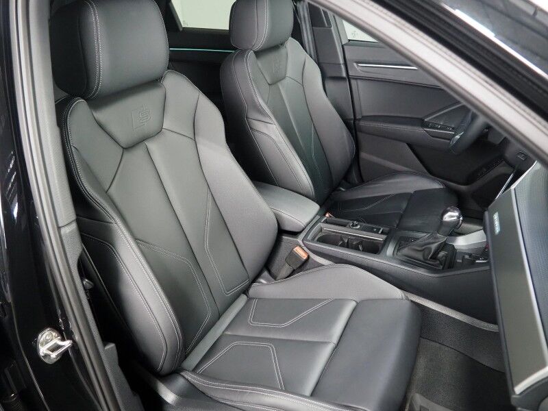2024 Audi Q3 S line Premium Plus 45 TFSI Quattro *BLACK OPTIC PKG, ADAPTIVE CRUISE, SAFETY ALERTS, 360 VIEW CAMERAS, COLOR TOUCHSCREEN, PANORAMA MOONROOF, LEATHER, HEATED SEATS, POWER LIFTGATE, ADVANCED KEY, 20 INCH WHEELS, WIRELESS CHARGING, ANDROID & APPLE