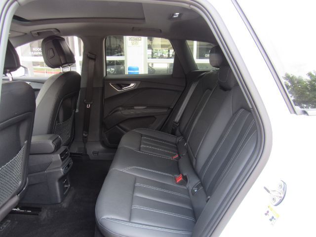 2024 Audi Q4 e-tron Premium 55 quattro Plano TX
