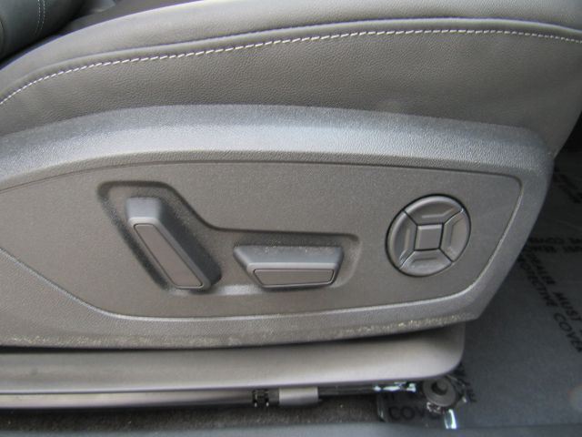 2024 Audi Q4 e-tron Premium 55 quattro Plano TX