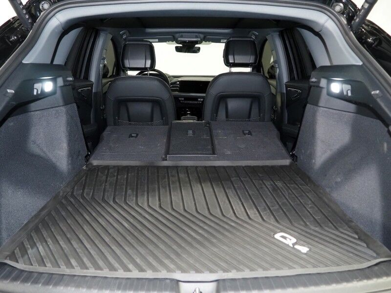 2024 Audi Q4 e-tron Premium Plus 40 *NAVIGATION, VIRTUAL COCKPIT, ADAPTIVE CRUISE, SAFETY ALERTS, PANORAMA MOONROOF, LEATHER, HEATED SEATS/STEERING, POWER LIFTGATE, WIRELESS CHARGING, ANDROID & APPLE Round Rock TX