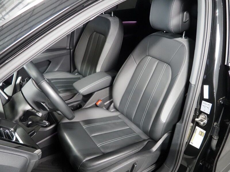 2024 Audi Q4 e-tron Premium Plus 40 *NAVIGATION, VIRTUAL COCKPIT, ADAPTIVE CRUISE, SAFETY ALERTS, PANORAMA MOONROOF, LEATHER, HEATED SEATS/STEERING, POWER LIFTGATE, WIRELESS CHARGING, ANDROID & APPLE Round Rock TX