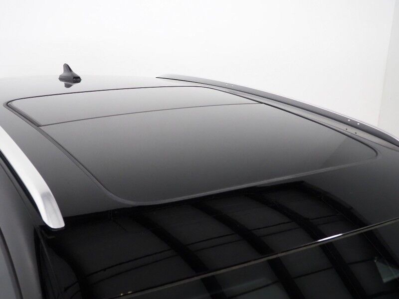 2024 Audi Q4 e-tron Premium Plus 40 *NAVIGATION, VIRTUAL COCKPIT, ADAPTIVE CRUISE, SAFETY ALERTS, PANORAMA MOONROOF, LEATHER, HEATED SEATS/STEERING, POWER LIFTGATE, WIRELESS CHARGING, ANDROID & APPLE Round Rock TX