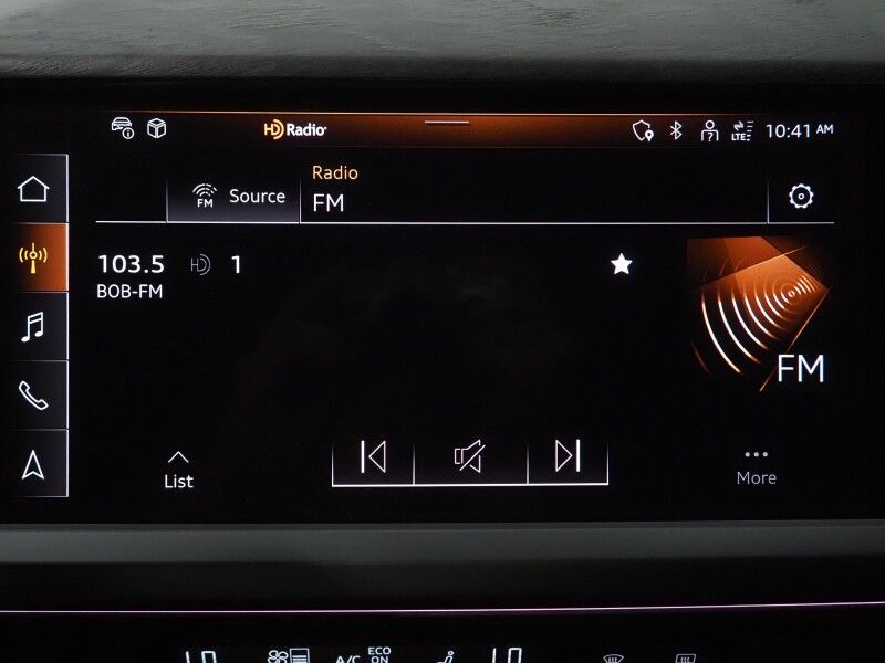 2024 Audi Q4 e-tron Premium Plus 40 *NAVIGATION, VIRTUAL COCKPIT, ADAPTIVE CRUISE, SAFETY ALERTS, PANORAMA MOONROOF, LEATHER, HEATED SEATS/STEERING, POWER LIFTGATE, WIRELESS CHARGING, ANDROID & APPLE Round Rock TX