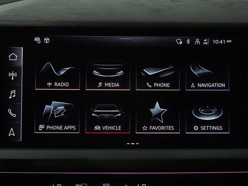 2024 Audi Q4 e-tron Premium Plus 40 *NAVIGATION, VIRTUAL COCKPIT, ADAPTIVE CRUISE, SAFETY ALERTS, PANORAMA MOONROOF, LEATHER, HEATED SEATS/STEERING, POWER LIFTGATE, WIRELESS CHARGING, ANDROID & APPLE Round Rock TX