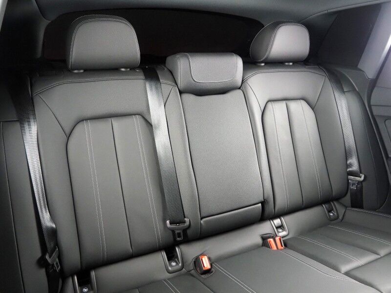 2024 Audi Q4 e-tron Premium Plus 40 *NAVIGATION, VIRTUAL COCKPIT, ADAPTIVE CRUISE, SAFETY ALERTS, PANORAMA MOONROOF, LEATHER, HEATED SEATS/STEERING, POWER LIFTGATE, WIRELESS CHARGING, ANDROID & APPLE Round Rock TX