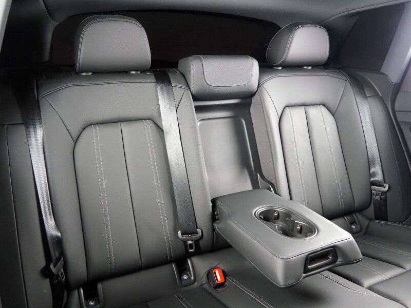 2024 Audi Q4 e-tron Premium Plus 40 *NAVIGATION, VIRTUAL COCKPIT, ADAPTIVE CRUISE, SAFETY ALERTS, PANORAMA MOONROOF, LEATHER, HEATED SEATS/STEERING, POWER LIFTGATE, WIRELESS CHARGING, ANDROID & APPLE Round Rock TX