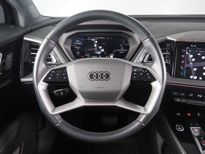 2024 Audi Q4 e-tron Premium Plus 40 *NAVIGATION, VIRTUAL COCKPIT, ADAPTIVE CRUISE, SAFETY ALERTS, PANORAMA MOONROOF, LEATHER, HEATED SEATS/STEERING, POWER LIFTGATE, WIRELESS CHARGING, ANDROID & APPLE Round Rock TX