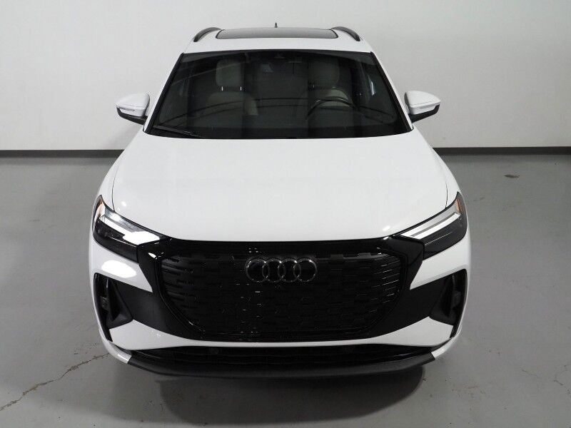2024 Audi Q4 e-tron Premium Plus 50 Quattro *BLACK OPTIC PKG, NAVIGATION, VIRTUAL COCKPIT, ADAPTIVE CRUISE, SAFETY ALERTS, PANORAMA MOONROOF, LEATHER, HEATED SEATS/STEERING, SONOS AUDIO, WIRELESS CHARGING, ANDROID & APPLE Round Rock TX