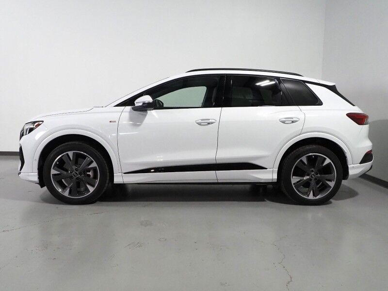 2024 Audi Q4 e-tron Premium Plus 50 Quattro *BLACK OPTIC PKG, NAVIGATION, VIRTUAL COCKPIT, ADAPTIVE CRUISE, SAFETY ALERTS, PANORAMA MOONROOF, LEATHER, HEATED SEATS/STEERING, SONOS AUDIO, WIRELESS CHARGING, ANDROID & APPLE Round Rock TX