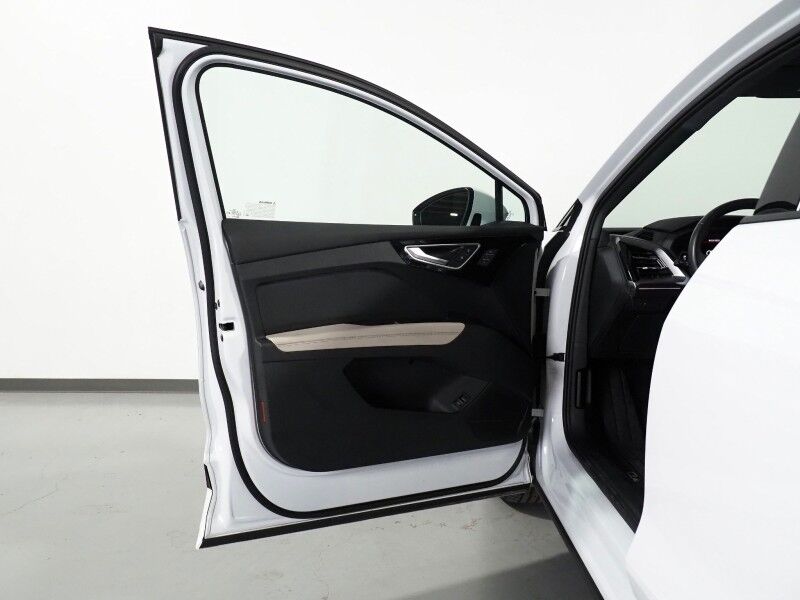 2024 Audi Q4 e-tron Premium Plus 50 Quattro *BLACK OPTIC PKG, NAVIGATION, VIRTUAL COCKPIT, ADAPTIVE CRUISE, SAFETY ALERTS, PANORAMA MOONROOF, LEATHER, HEATED SEATS/STEERING, SONOS AUDIO, WIRELESS CHARGING, ANDROID & APPLE Round Rock TX