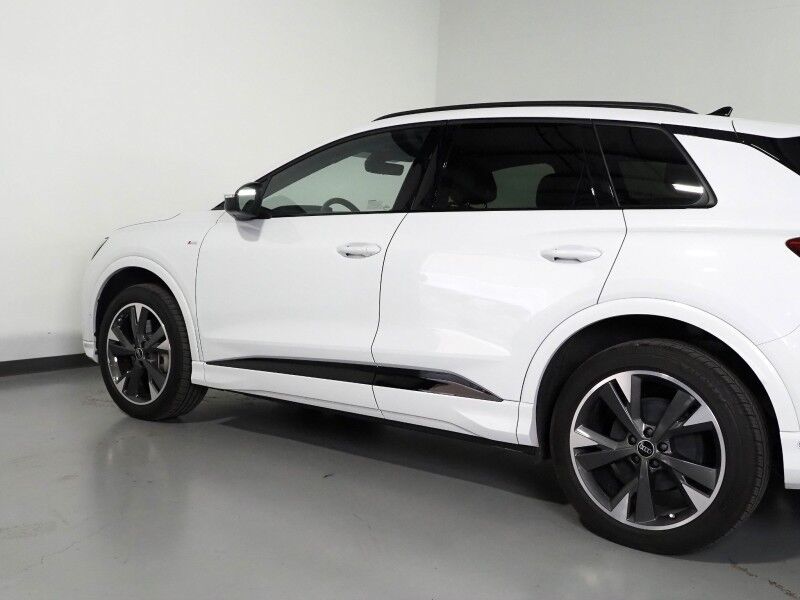 2024 Audi Q4 e-tron Premium Plus 50 Quattro *BLACK OPTIC PKG, NAVIGATION, VIRTUAL COCKPIT, ADAPTIVE CRUISE, SAFETY ALERTS, PANORAMA MOONROOF, LEATHER, HEATED SEATS/STEERING, SONOS AUDIO, WIRELESS CHARGING, ANDROID & APPLE Round Rock TX