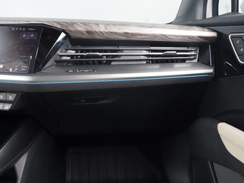 2024 Audi Q4 e-tron Premium Plus 50 Quattro *BLACK OPTIC PKG, NAVIGATION, VIRTUAL COCKPIT, ADAPTIVE CRUISE, SAFETY ALERTS, PANORAMA MOONROOF, LEATHER, HEATED SEATS/STEERING, SONOS AUDIO, WIRELESS CHARGING, ANDROID & APPLE Round Rock TX