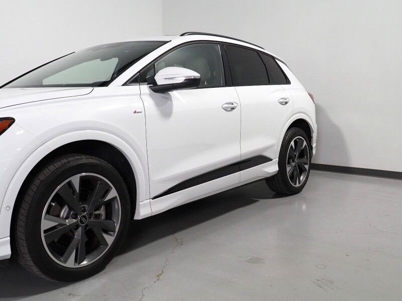 2024 Audi Q4 e-tron Premium Plus 50 Quattro *BLACK OPTIC PKG, NAVIGATION, VIRTUAL COCKPIT, ADAPTIVE CRUISE, SAFETY ALERTS, PANORAMA MOONROOF, LEATHER, HEATED SEATS/STEERING, SONOS AUDIO, WIRELESS CHARGING, ANDROID & APPLE Round Rock TX