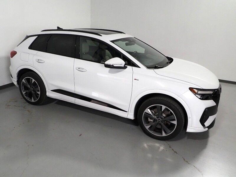 2024 Audi Q4 e-tron Premium Plus 50 Quattro *BLACK OPTIC PKG, NAVIGATION, VIRTUAL COCKPIT, ADAPTIVE CRUISE, SAFETY ALERTS, PANORAMA MOONROOF, LEATHER, HEATED SEATS/STEERING, SONOS AUDIO, WIRELESS CHARGING, ANDROID & APPLE Round Rock TX