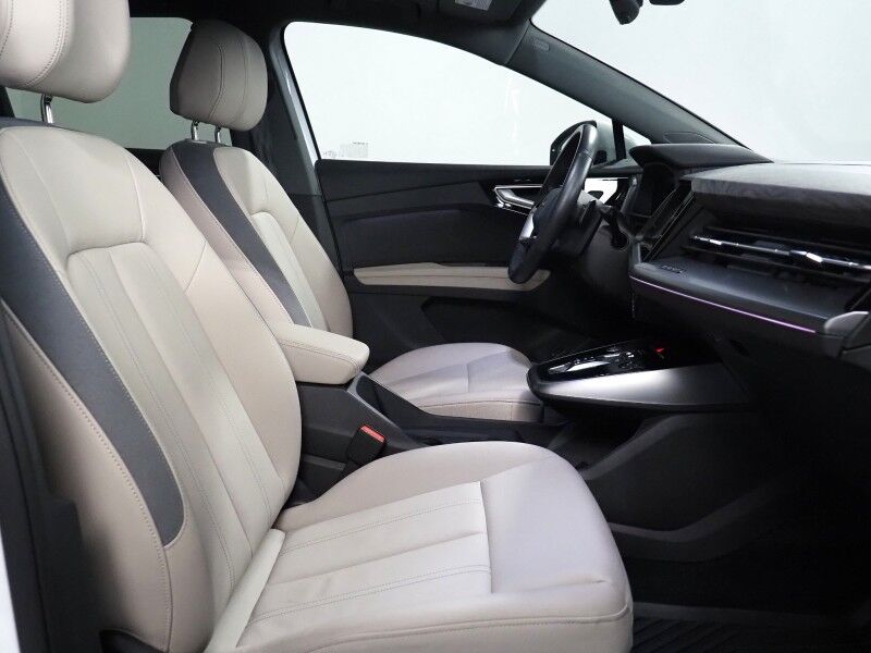 2024 Audi Q4 e-tron Premium Plus 50 Quattro *BLACK OPTIC PKG, NAVIGATION, VIRTUAL COCKPIT, ADAPTIVE CRUISE, SAFETY ALERTS, PANORAMA MOONROOF, LEATHER, HEATED SEATS/STEERING, SONOS AUDIO, WIRELESS CHARGING, ANDROID & APPLE Round Rock TX