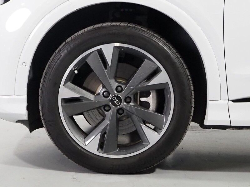 2024 Audi Q4 e-tron Premium Plus 50 Quattro *BLACK OPTIC PKG, NAVIGATION, VIRTUAL COCKPIT, ADAPTIVE CRUISE, SAFETY ALERTS, PANORAMA MOONROOF, LEATHER, HEATED SEATS/STEERING, SONOS AUDIO, WIRELESS CHARGING, ANDROID & APPLE Round Rock TX