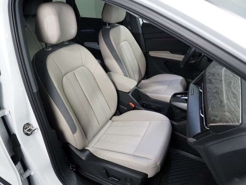 2024 Audi Q4 e-tron Premium Plus 50 Quattro *BLACK OPTIC PKG, NAVIGATION, VIRTUAL COCKPIT, ADAPTIVE CRUISE, SAFETY ALERTS, PANORAMA MOONROOF, LEATHER, HEATED SEATS/STEERING, SONOS AUDIO, WIRELESS CHARGING, ANDROID & APPLE