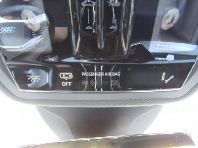 2024 Audi Q4 e-tron Premium Plus 50 quattro Plano TX