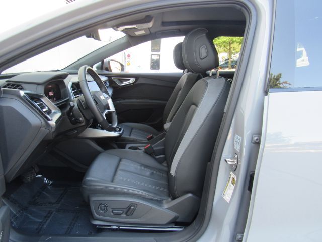 2024 Audi Q4 e-tron Premium Plus 50 quattro Plano TX