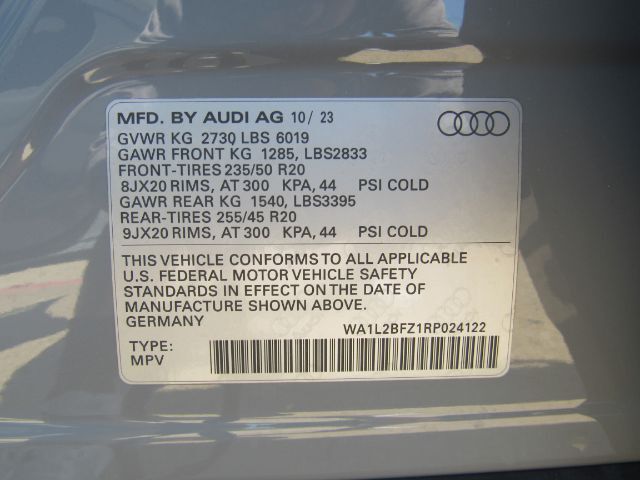 2024 Audi Q4 e-tron Premium Plus 50 quattro Plano TX