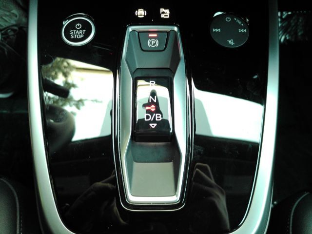 2024 Audi Q4 e-tron Premium Plus 50 quattro Plano TX