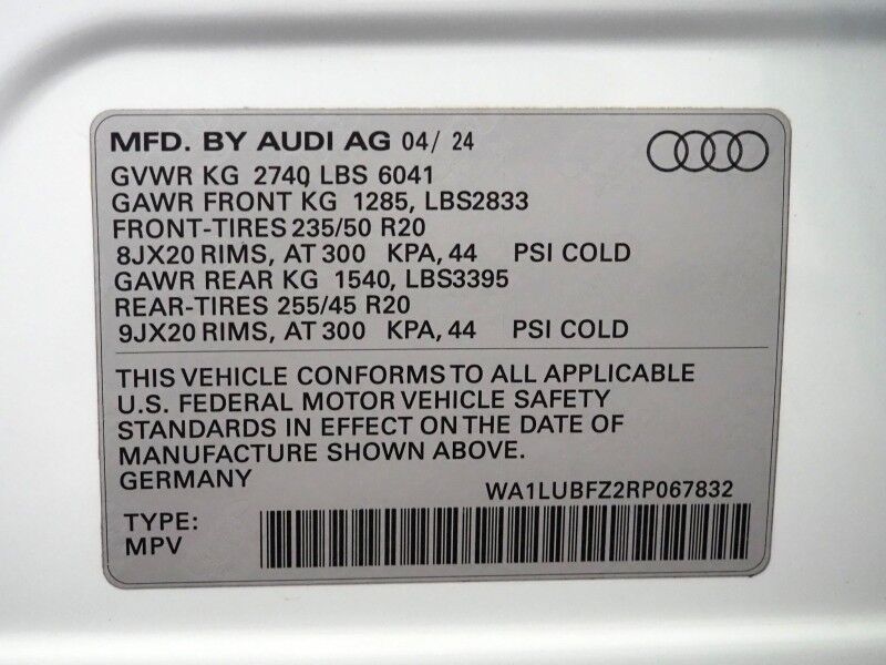 2024 Audi Q4 e-tron Premium Plus 55 Quattro *BLACK OPTIC PKG, NAVIGATION, VIRTUAL COCKPIT, ADAPTIVE CRUISE, SAFETY ALERTS, PANORAMA MOONROOF, LEATHER, HEATED SEATS/STEERING, WIRELESS CHARGING, ANDROID & APPLE Round Rock TX