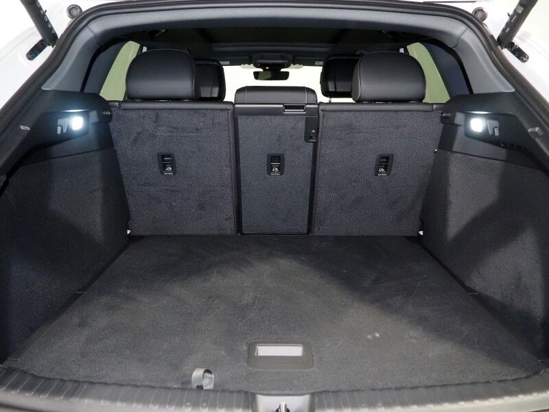 2024 Audi Q4 e-tron Premium Plus 55 Quattro *BLACK OPTIC PKG, NAVIGATION, VIRTUAL COCKPIT, ADAPTIVE CRUISE, SAFETY ALERTS, PANORAMA MOONROOF, LEATHER, HEATED SEATS/STEERING, WIRELESS CHARGING, ANDROID & APPLE Round Rock TX