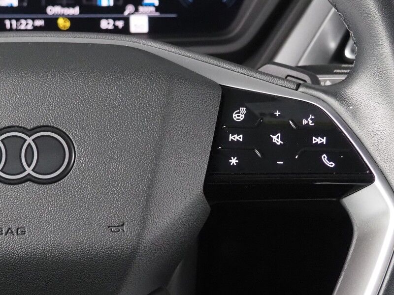 2024 Audi Q4 e-tron Premium Plus 55 Quattro *BLACK OPTIC PKG, NAVIGATION, VIRTUAL COCKPIT, ADAPTIVE CRUISE, SAFETY ALERTS, PANORAMA MOONROOF, LEATHER, HEATED SEATS/STEERING, WIRELESS CHARGING, ANDROID & APPLE Round Rock TX