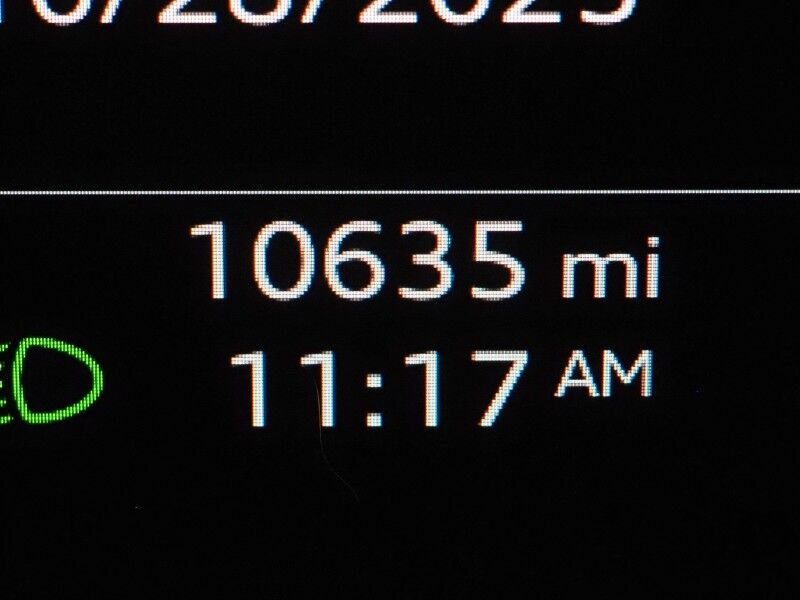 2024 Audi Q4 e-tron Premium Plus 55 Quattro *BLACK OPTIC PKG, NAVIGATION, VIRTUAL COCKPIT, ADAPTIVE CRUISE, SAFETY ALERTS, PANORAMA MOONROOF, LEATHER, HEATED SEATS/STEERING, WIRELESS CHARGING, ANDROID & APPLE Round Rock TX