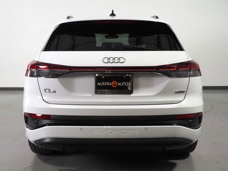 2024 Audi Q4 e-tron Premium Plus 55 Quattro *BLACK OPTIC PKG, NAVIGATION, VIRTUAL COCKPIT, ADAPTIVE CRUISE, SAFETY ALERTS, PANORAMA MOONROOF, LEATHER, HEATED SEATS/STEERING, WIRELESS CHARGING, ANDROID & APPLE Round Rock TX