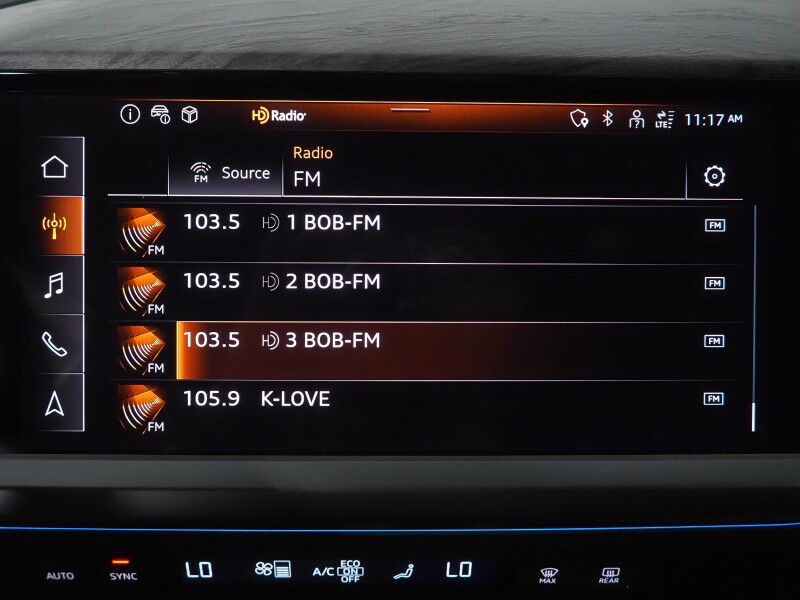 2024 Audi Q4 e-tron Premium Plus 55 Quattro *BLACK OPTIC PKG, NAVIGATION, VIRTUAL COCKPIT, ADAPTIVE CRUISE, SAFETY ALERTS, PANORAMA MOONROOF, LEATHER, HEATED SEATS/STEERING, WIRELESS CHARGING, ANDROID & APPLE Round Rock TX