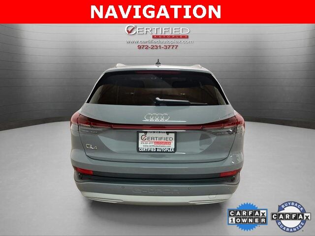 2024 Audi Q4 40 E-tron Premium Plus photo 2