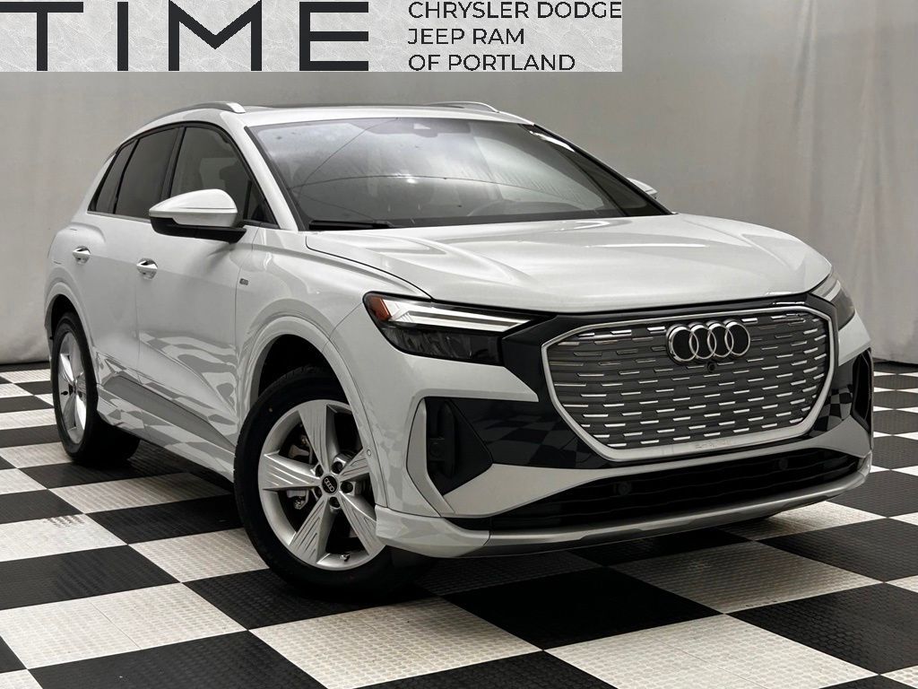2024 Audi Q4 e-tron Premium Plus