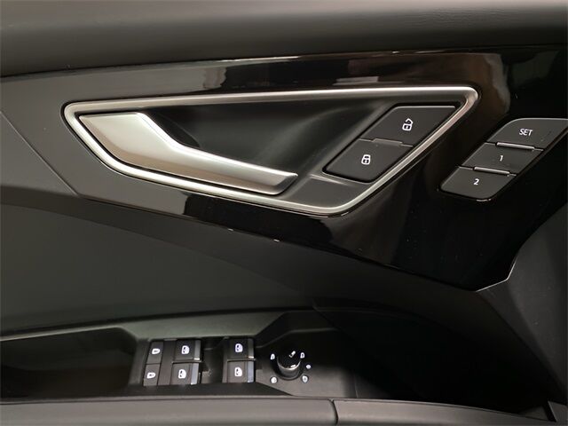 2024 Audi Q4 e-tron Premium Plus quattro Dallas TX