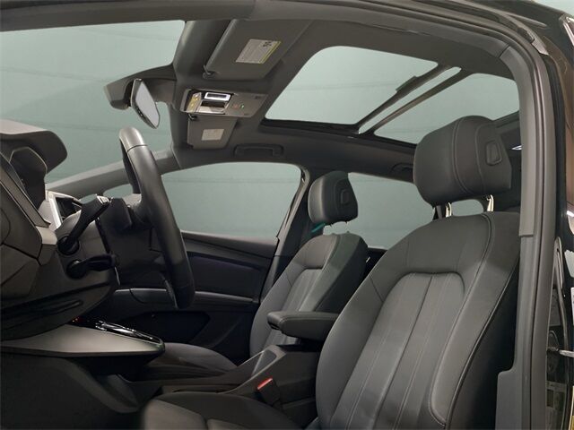 2024 Audi Q4 e-tron Premium Plus quattro Dallas TX