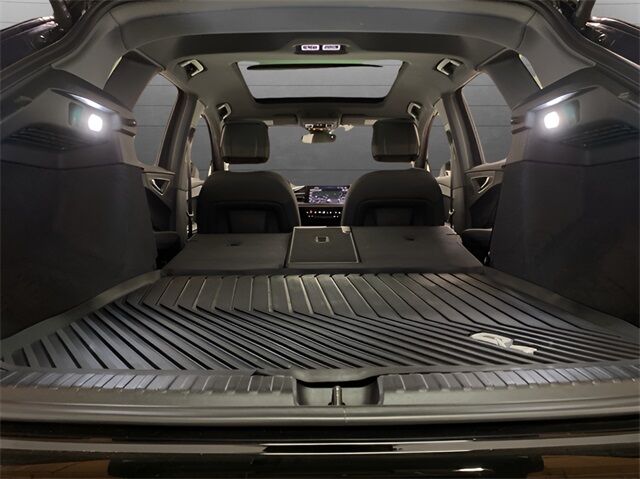 2024 Audi Q4 e-tron Premium Plus quattro Dallas TX