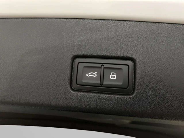 2024 Audi Q4 e-tron Premium Plus quattro Dallas TX