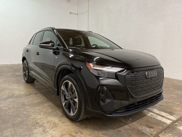 2024 Audi Q4 e-tron Premium Plus quattro