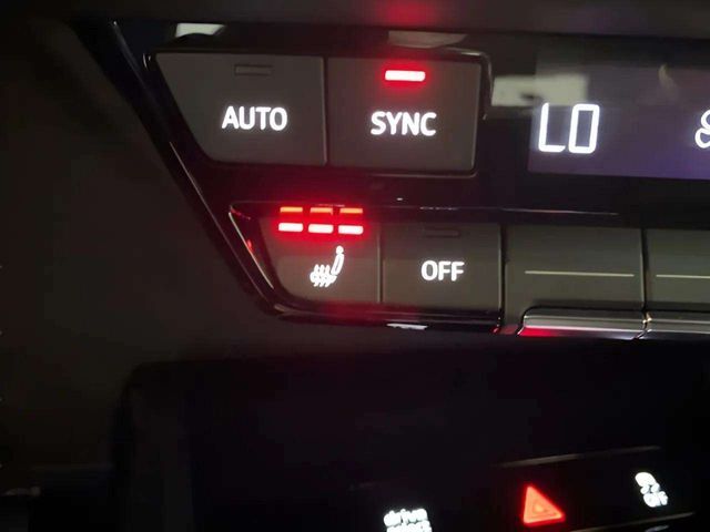 2024 Audi Q4 e-tron Premium Plus quattro Dallas TX