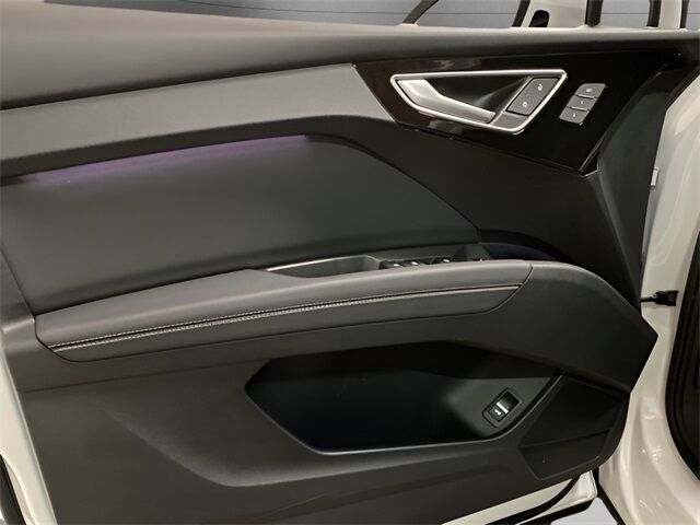 2024 Audi Q4 e-tron Premium Plus quattro Dallas TX