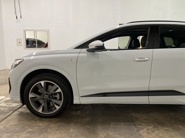 2024 Audi Q4 e-tron Premium Plus quattro Dallas TX