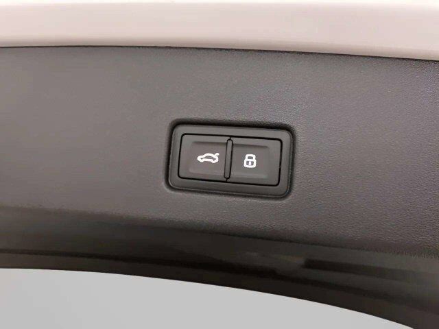 2024 Audi Q4 e-tron Premium Plus quattro Dallas TX