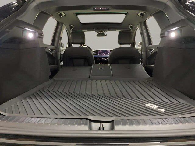 2024 Audi Q4 e-tron Premium Plus quattro Dallas TX