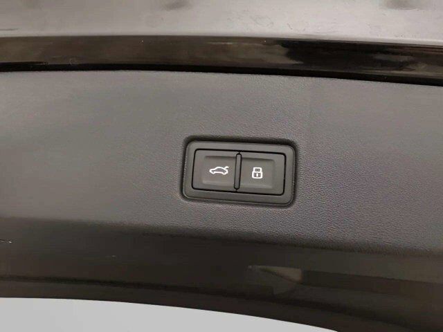 2024 Audi Q4 e-tron Premium Plus quattro Dallas TX