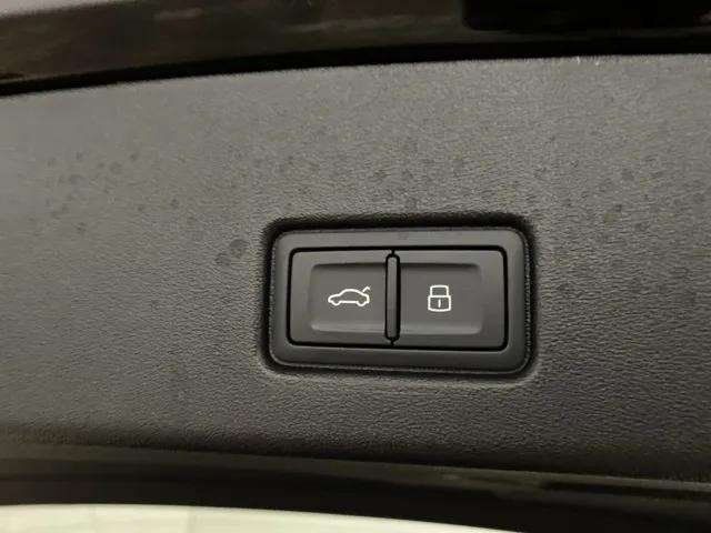 2024 Audi Q4 e-tron Premium quattro Dallas TX