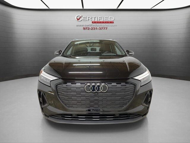 2024 Audi Q4 e-tron Premium quattro