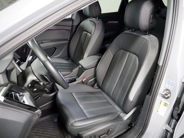 2024 Audi Q4 e-tron Prestige 50 Quattro *BLACK OPTIC PKG, HEADS-UP DISPLAY, NAVIGATION, ADAPTIVE CRUISE, SAFETY ALERTS, AUTO PARKING, REAR-CAMERA, PANO MOONROOF, LEATHER, HEATED SEATS/STEERING, SONOS AUDIO, WIRELESS CHARGING Round Rock TX