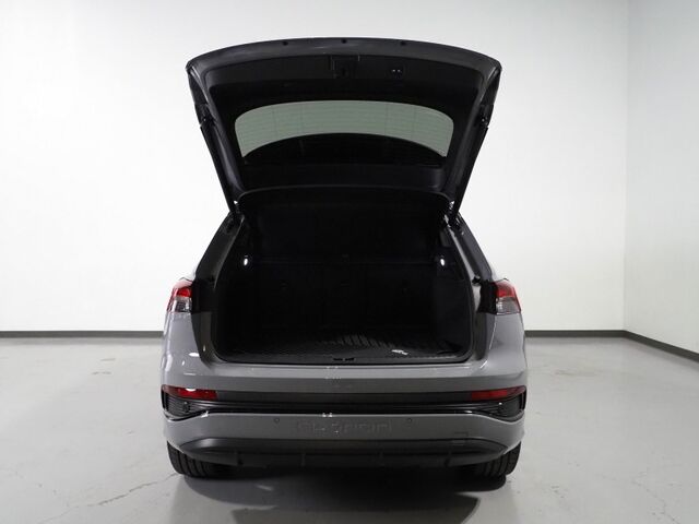 2024 Audi Q4 e-tron Prestige 50 Quattro *BLACK OPTIC PKG, HEADS-UP DISPLAY, NAVIGATION, ADAPTIVE CRUISE, SAFETY ALERTS, AUTO PARKING, REAR-CAMERA, PANO MOONROOF, LEATHER, HEATED SEATS/STEERING, SONOS AUDIO, WIRELESS CHARGING Round Rock TX