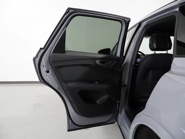 2024 Audi Q4 e-tron Prestige 50 Quattro *BLACK OPTIC PKG, HEADS-UP DISPLAY, NAVIGATION, ADAPTIVE CRUISE, SAFETY ALERTS, AUTO PARKING, REAR-CAMERA, PANO MOONROOF, LEATHER, HEATED SEATS/STEERING, SONOS AUDIO, WIRELESS CHARGING Round Rock TX