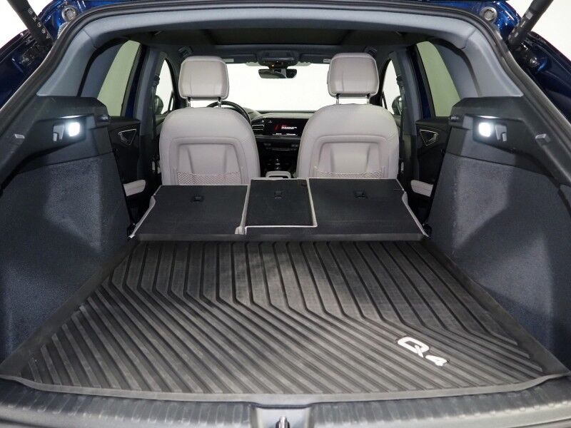 2024 Audi Q4 e-tron Prestige 50 Quattro *BLACK OPTIC PKG, HEADS-UP DISPLAY, NAVIGATION, ADAPTIVE CRUISE, SAFETY ALERTS, AUTO PARKING, REAR-CAMERA, PANO MOONROOF, LEATHER, HEATED SEATS/STEERING, SONOS AUDIO, WIRELESS CHARGING Round Rock TX